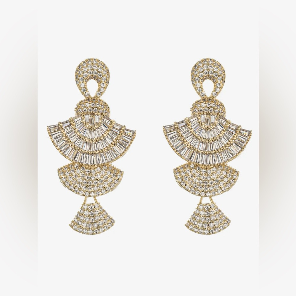 Fanfare Cz Dangle Earring by eye candy BNWT